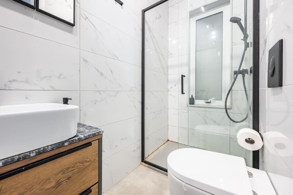 Stay-sliema Centrally Located Retro One Bedroom Sliema
